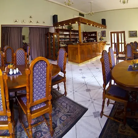 Zlata Stoupa Hotel